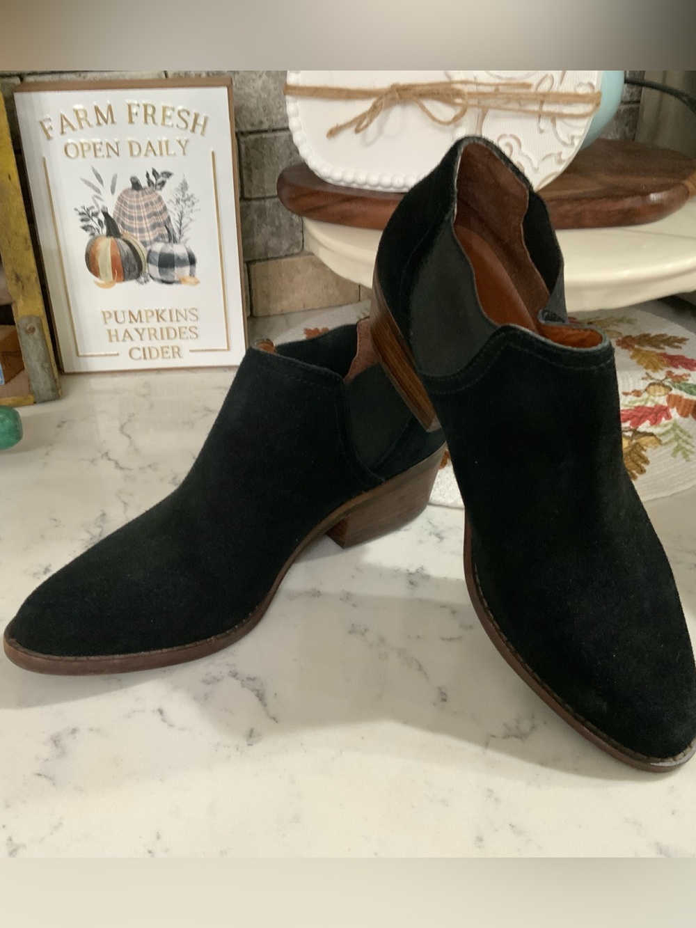 Lucky Brand Size 7.5M Women Ankle Boots Suede Black Block Heel Slip On LP-FRONA